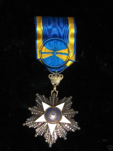 شراء نياشين ملكية