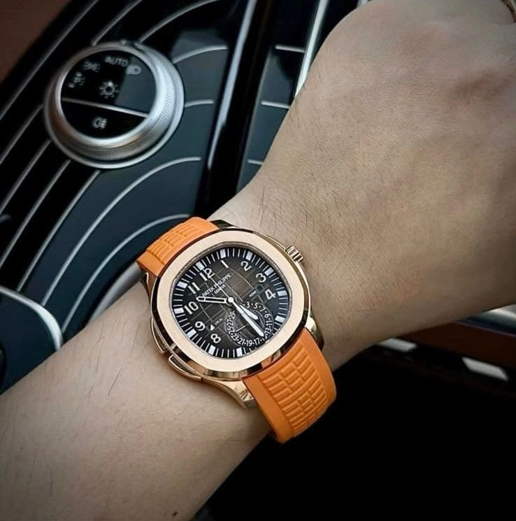 بيع ساعة باتيك فيليب أكواتيك كرونوغراف (Aquatic Chronograph)