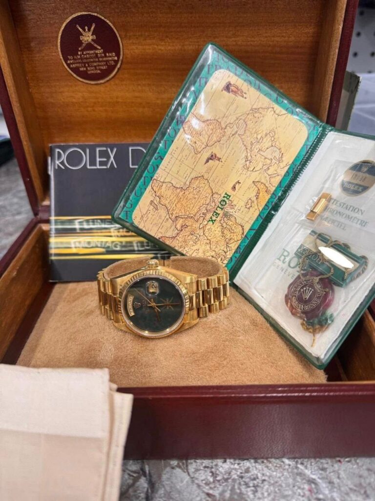 بيع وشراء ساعات مستعملة