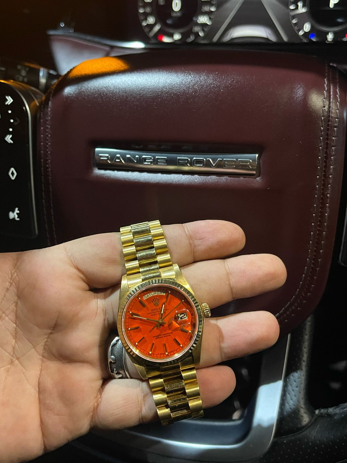 كيف أعرف الساعة السويسرية الأصلية؟