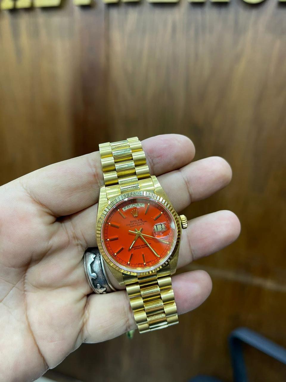 ازاي اعرف ان الساعه ذهب؟