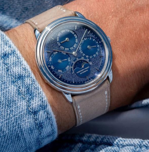 اسعار ساعات اوديمار بيجيه