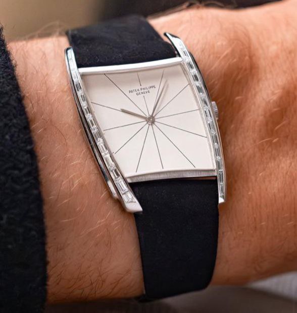 الساعات السويسرية الأصلية