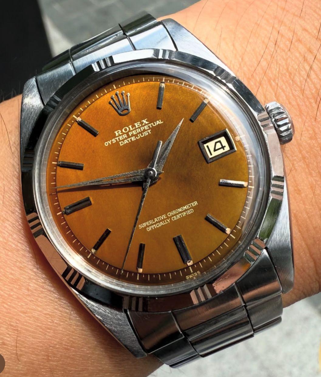 خبراء شراء ساعات مستعملة أصلية