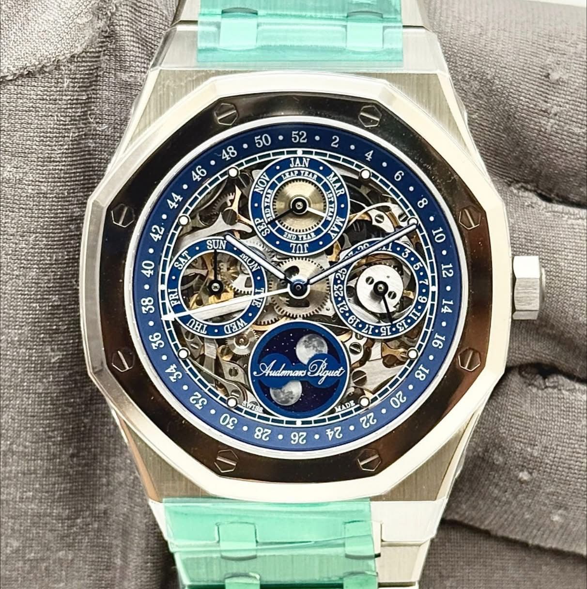 محلات شراء الساعات في قطر